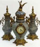 Часы с парными вазами 19 век 