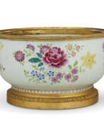 Household items. AN ORMOLU-MOUNTED CHINESE EXPORT PORCELAIN FAMILLE ROSE TUREEN