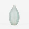 René Lalique (Ay/Marne 1860 - Paris 1945). Vase 'Accacia'. - Auktionsware