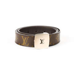 Louis Vuitton. Belt