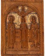 Icônes. RUSSIAN WOOD CARVED ICON SHOWING ST. MAKARIUS, ST. AGRIPINA AND ST. JOHN THE BAPTIST