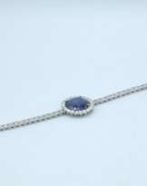 Bracelet en or blanc avec diamants et saphir  Bracelet en or blanc avec diamants et saphir