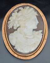 Gold brooch Cameo Gold brooch Cameo
