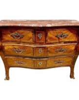 18th Century Commode from the Louis XIV Regency Period 18th Century Commode from the Louis XIV Regency Period