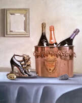 Стол и зеркало