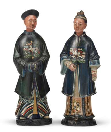 A PAIR OF CHINESE EXPORT POLYCHROME-PAINTED CLAY NODDING FIGURES - photo 1