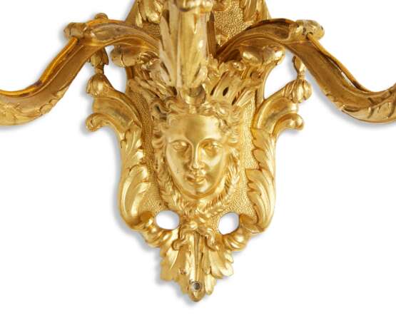 A SET OF FOUR LOUIS XIV STYLE THREE-BRANCH WALL-LIGHTS AFTER THE MODEL BY ANDRE CHARLES BOULLE - фото 4