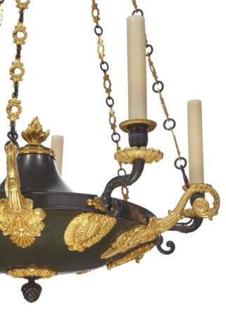 A RUSSIAN ORMOLU AND PATINATED BRONZE FIVE-LIGHT CHANDELIER - фото 3
