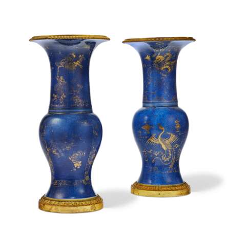 A PAIR OF ORMOLU-MOUNTED CHINESE BLUE GROUND AND GILT-DECORATED VASES - photo 2