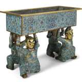 A PAIR OF LARGE CHINESE CLOISONNÉ ENAMEL CENSERS - photo 4
