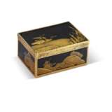 A LOUIS XV GOLD AND JAPANESE LACQUER SNUFF BOX - фото 1