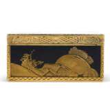 A LOUIS XV GOLD AND JAPANESE LACQUER SNUFF BOX - photo 3