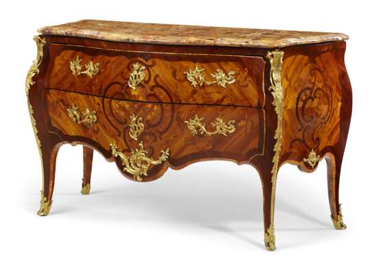 Latz, Jean-Pierre. A LOUIS XV ORMOLU-MOUNTED BOIS SATINE, KINGWOOD, AMARANTH AND MARQUETRY COMMODE - фото 2