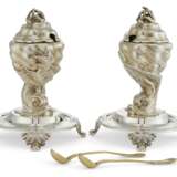 Odiot, Jean-Baptiste-Claude (1. A PAIR OF FRENCH PARCEL-GILT SILVER FIGURAL MUSTARD POTS AND LINERS - photo 1