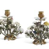 A PAIR OF FRENCH ORMOLU, MEISSEN AND FRENCH PORCELAIN CANDLESTICKS - фото 2