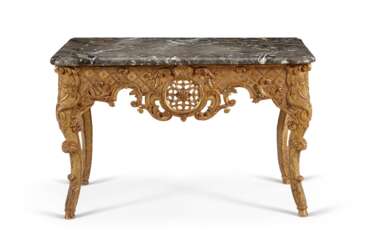 UNE TABLE D&#39;APPOINT REGENCE GILTWOOD
