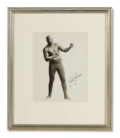 A Group of Six Boxing Photographs - photo 2