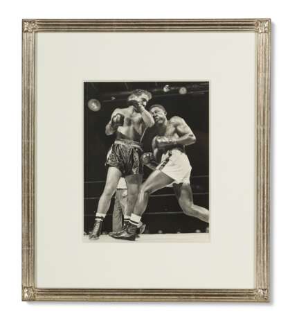 A Group of Six Boxing Photographs - photo 5