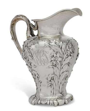 AN AMERICAN SILVER WATER PITCHER - фото 1