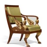 Samuel, H.. A SUITE OF RUSSIAN PARCEL-GILT MAHOGANY SEAT FURNITURE - photo 7