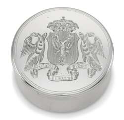 A GEORGE III SILVER TOBACCO BOX AND COVER