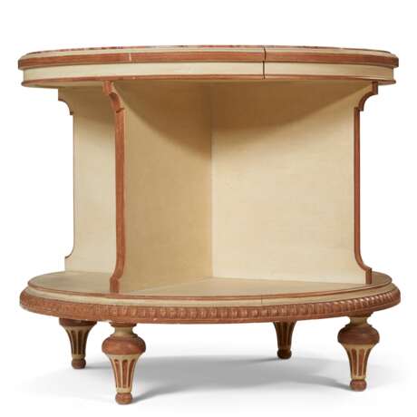 A CIRCULAR CREAM PAINTED AND PARCEL GILT SIDE TABLE - photo 2