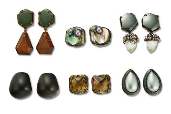 FIVE PAIRS OF FASHION EAR CLIPS - photo 1