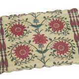 A LARGE GROUP OF PRINTED COTTON BED LINENS - Foto 2