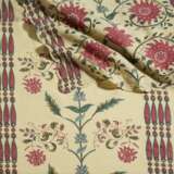 A LARGE GROUP OF PRINTED COTTON BED LINENS - Foto 4