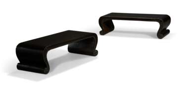 A PAIR OF LARGE BROWN LACQUER STANDS