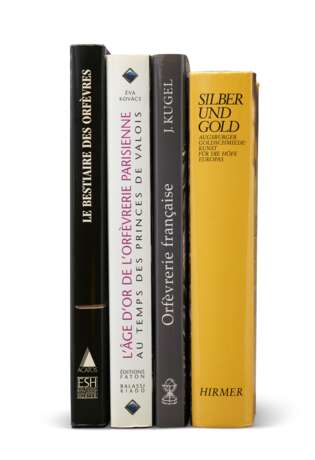 METALWORK – Group of six books on gold and silver working in France and Germany, from Mrs. Wrightsman’s personal library. 20-21st century. Six volumes, various sizes. Many in publisher’s bindings, some with original dust jackets. Includes texts in English - photo 1