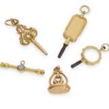 Taschenuhrenschlüssel: Konvolut von seltenen und ausgefallenen goldenen Spindeluhrenschlüsseln, ca.1780-1820 - Foto 3