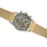 Armbanduhr: absolute Rarität, oversize Angelus Stahlchronograph mit schwarzem Zifferblatt und Signatur "Beyer Zürich", vermutlich ein Unikat, 40er-Jahre - Foto 2