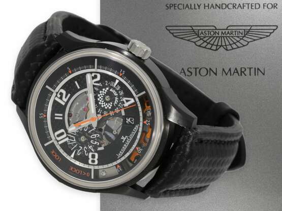 Armbanduhr: sportlicher, limitierter Racing-Chronograph Jaeger Le Coultre Aston Martin Ref.192.T.25, No. 071/100, nahezu neuwertig mit Originalbox und Originalpapieren, Jubiläumsmodell 2009, verkauft 2011 - фото 1