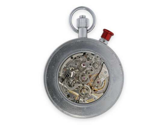 Taschenuhr: äußerst seltener Heuer 1/10-Sekunden-Chronograph Rattrapante, REF. 11.402, mit Aluminiumgehäuse und Originalbox, ca.1970 - photo 2