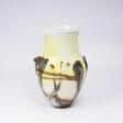 Vase mit floralen Fadenauflagen - Auction prices