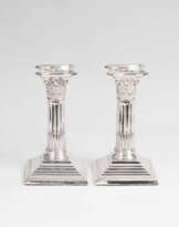 Paar Viktorianischer Kerzenleuchter mit korinthischen Säulen