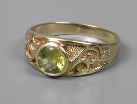 Damenring mit Peridot - photo 1