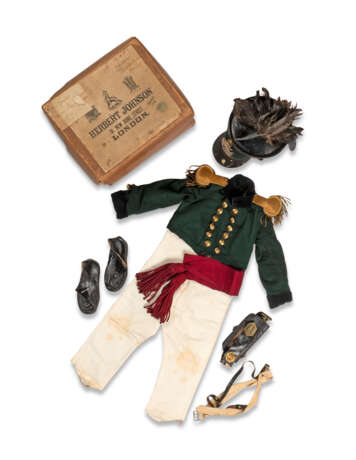 LORD SNOWDON'S PAGEBOY OUTFIT FOR THE WEDDING OF LINLEY MESSEL, 1932:A MINIATURE UNIFORM OF AN OFFICER OF THE MIDDESEX YEOMANRY - фото 1