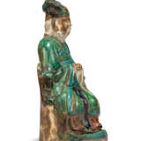 TWO CHINESE POTTERY FAHUA FIGURES - photo 4