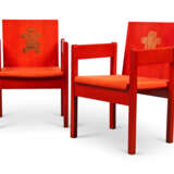A PAIR OF RED-PAINTED ASH-LAMINATE PRINCE OF WALES INVESTITURE CHAIRS - фото 1