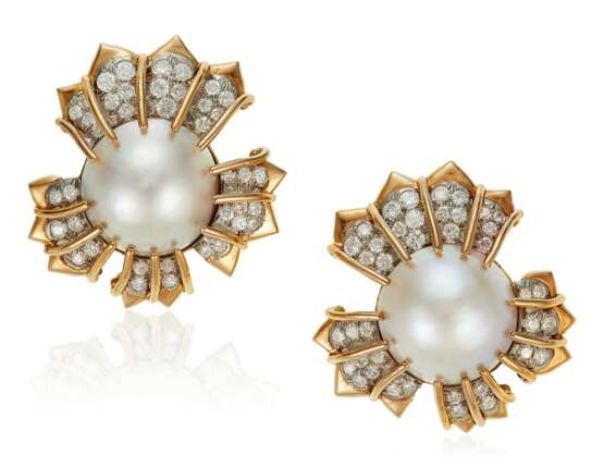 Schlumberger, Jean. Tiffany & Co.. TIFFANY & CO. SCHLUMBERGER MABÉ PEARL AND DIAMOND EARRINGS - Foto 1