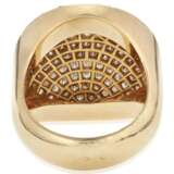 Cartier. CARTIER 'JETON SAUVAGE' DIAMOND AND COLORED DIAMOND RING - Foto 3