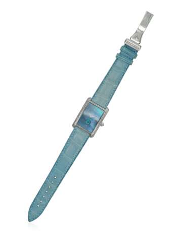 Graff. GRAFF DIAMOND AND MOTHER-OF-PEARL WATCH - photo 2