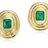 EMERALD AND GOLD EARRINGS WITH AGL REPORT - photo 1