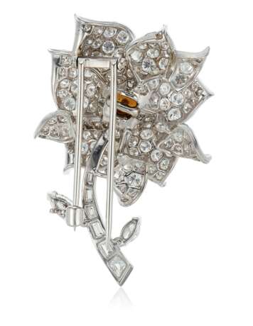 DIAMOND AND NATURAL PEARL BROOCH WITH GIA REPORT - Foto 2