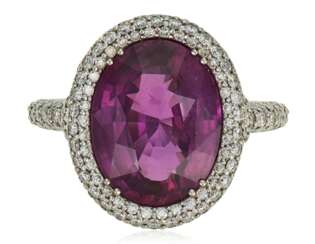 PINK SAPPHIRE AND DIAMOND RING