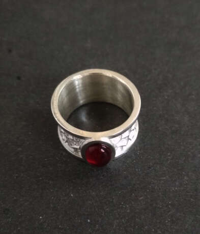 Кольцо «Серебряное кольцо с гранатом», Серебро, Смешанная техника, 2020 г. - фото 1