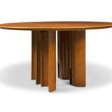 AN ITALIAN BEECH, PLYWOOD AND MAPLE VENEER DINING-TABLE - Foto 3