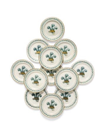 TWELVE ENGLISH PORCELAIN DINNER-PLATES DESIGNED FOR THE PRINCE OF WALES - photo 1